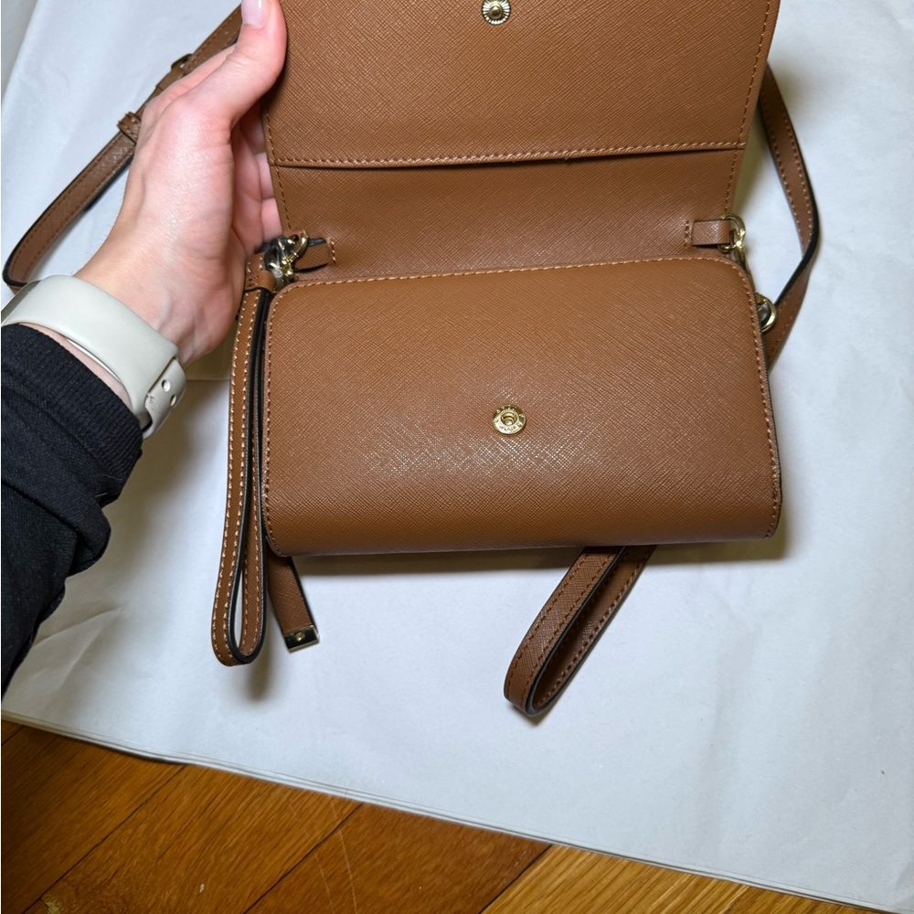 Calvin Klein Crossbody Bag - Picture 3 of 8